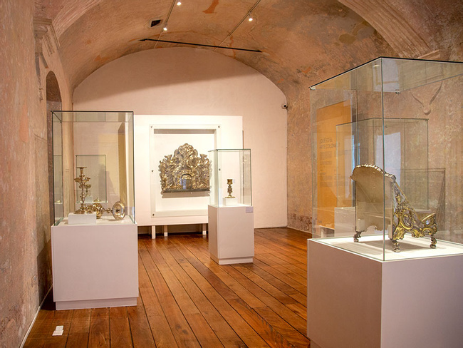 Historical Museum Tour in Antigua Photo