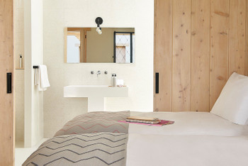 Good Hotel photo 4