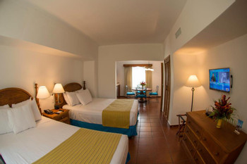 Amatique Bay photo 5