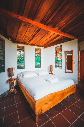 Lush Atitlan Guatemala photo 4