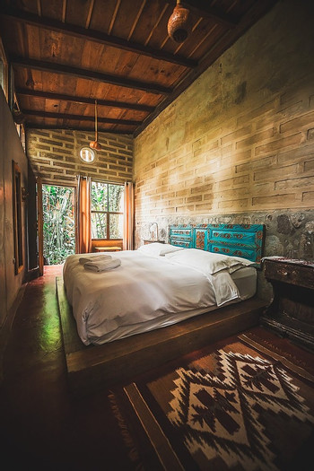 Lush Atitlan Guatemala photo 5