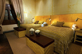 Mil Flores, Luxury Design Hotel