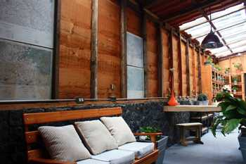 Altura Hotel