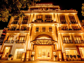 Apricot Hotel photo 2