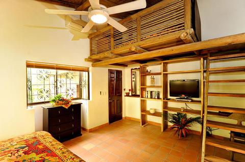 Atrapasuenos Lodge Costa Rica