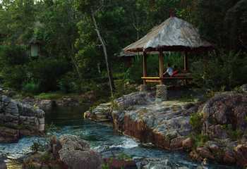 Blancaneaux Lodge