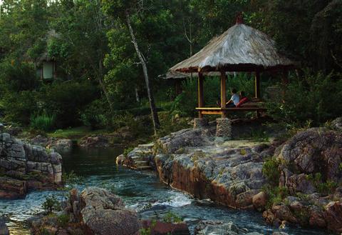 Blancaneaux Lodge