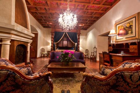 Hotel Palacio de Doña Leonor Guatemala