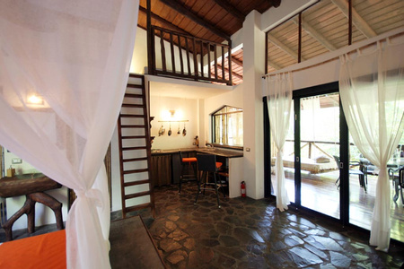 Eco-Lodges