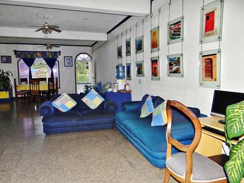 Casa Azul Guest House & Hotel Guatemala