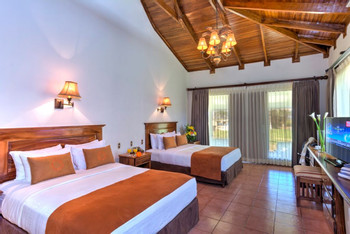 CC Beach-Front Hotel photo 5