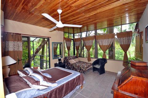 Condotel Las Cascadas Costa Rica