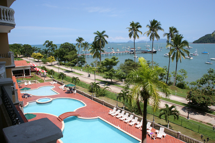 Radisson Panama Canal photo