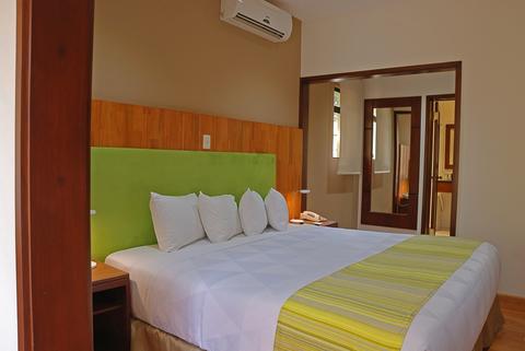 Country Inn and Suites Costa Rica