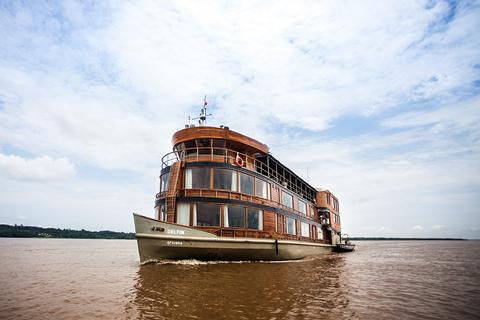 Crucero por el Amazonas Delfín II