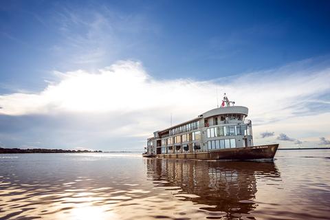 Crucero por el Amazonas Delfín III