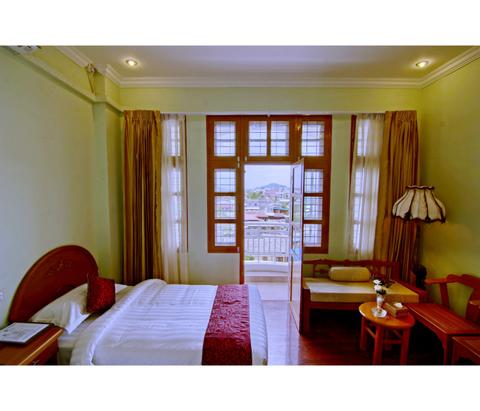 Dingar Hotel