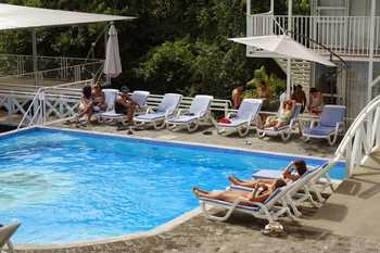 El Faro Beach Hotel