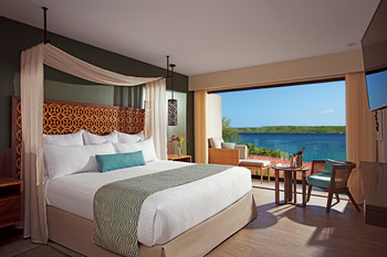 Secrets Papagayo photo 5