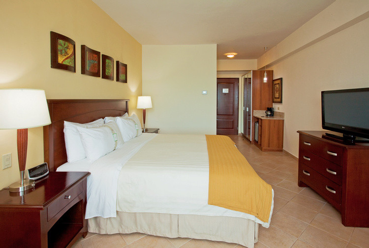 Holiday Inn Panama Canal photo
