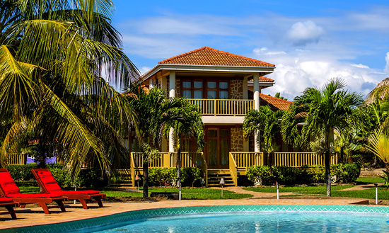 Three Bed Beach View House Photo