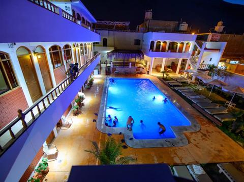 Hostal Curasi en Huacachina