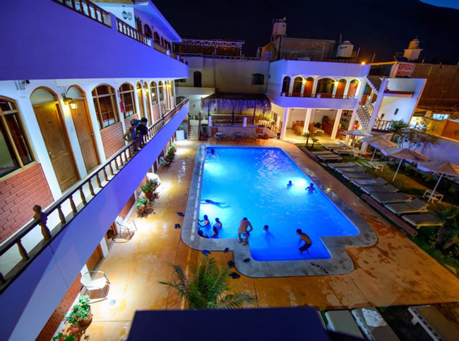 Hostal Curasi en Huacachina Photo