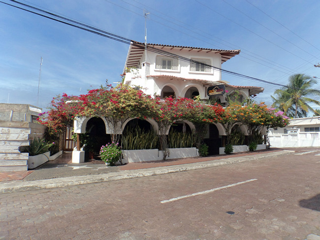 Hotel Crossman photo