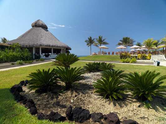 Dos Mundos Beach Resort