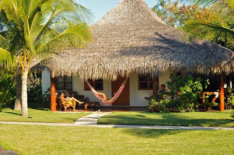 Dos Mundos Beach Resort Guatemala
