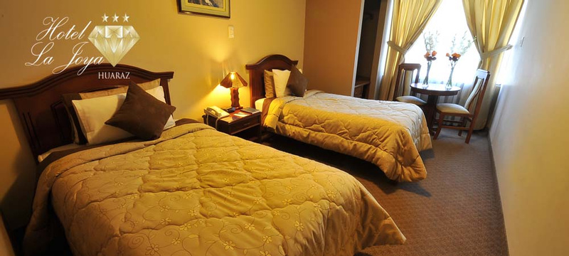 Hotel La Joya photo