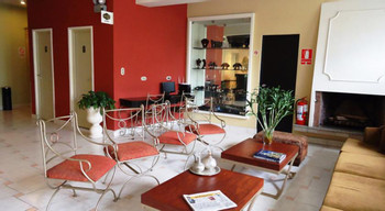 Leon de Oro Inn & Suites photo 3