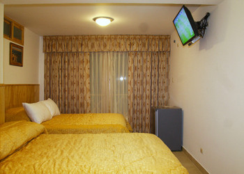 Hotel Los Flamencos photo 5