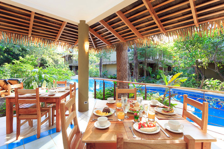 Olas Verdes Hotel