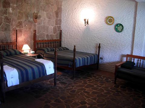 Eco Hotel Uxlabil Atitlán Guatemala
