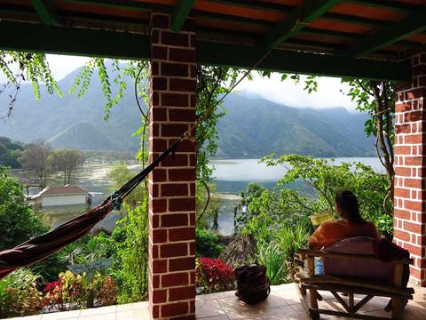 Eco Hotel Uxlabil Atitlán Guatemala