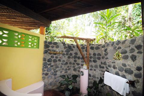The Iguana Lodge Costa Rica
