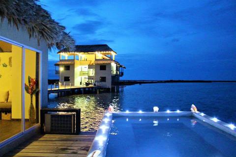 Lina Point Overwater Resort