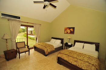 Los Mandarinos photo 3