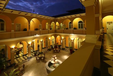 Los Portales Hotel Piura Peru