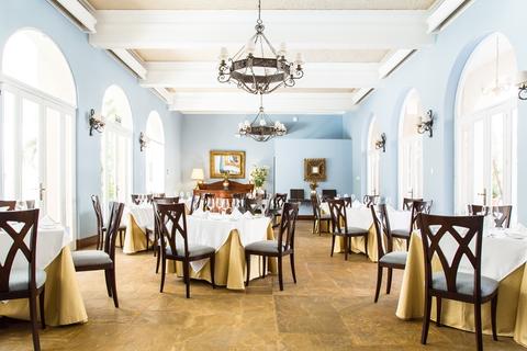 Los Portales Hotel Piura Peru