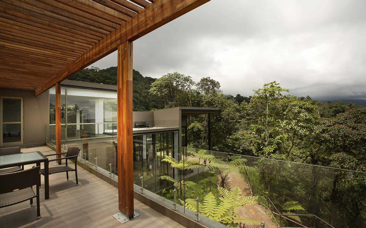 Mashpi Lodge photo
