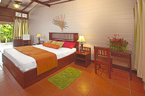 Pachira Lodge Costa Rica