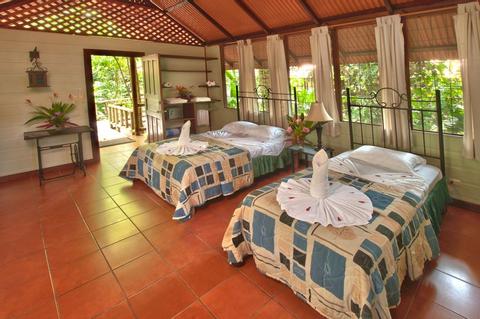 Pachira Lodge Costa Rica