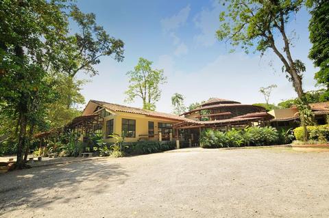 Pachira Lodge Costa Rica