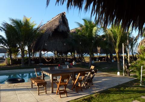 Paredon Surf House Guatemala