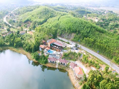 Phong Nha Lake House Vietnam