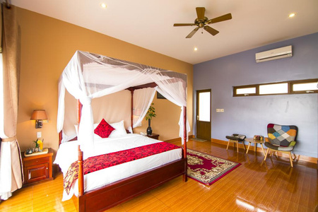 Phong Nha Lake House