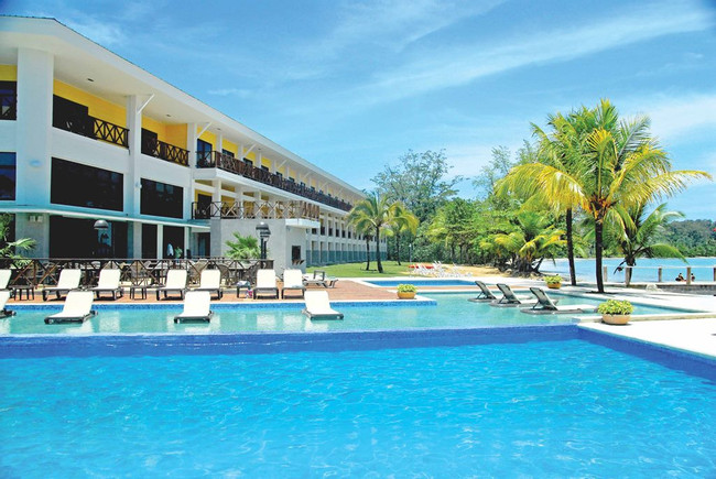 Playa Tortuga Hotel and Beach Resort photo