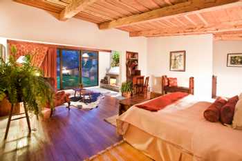 Poas Volcano Lodge
